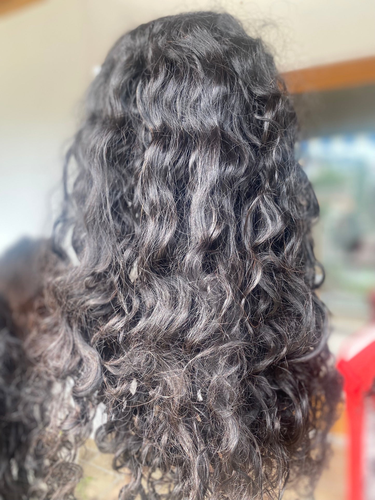 Entretenir ses cheveux humains indiens : lavage, coiffage et rangement